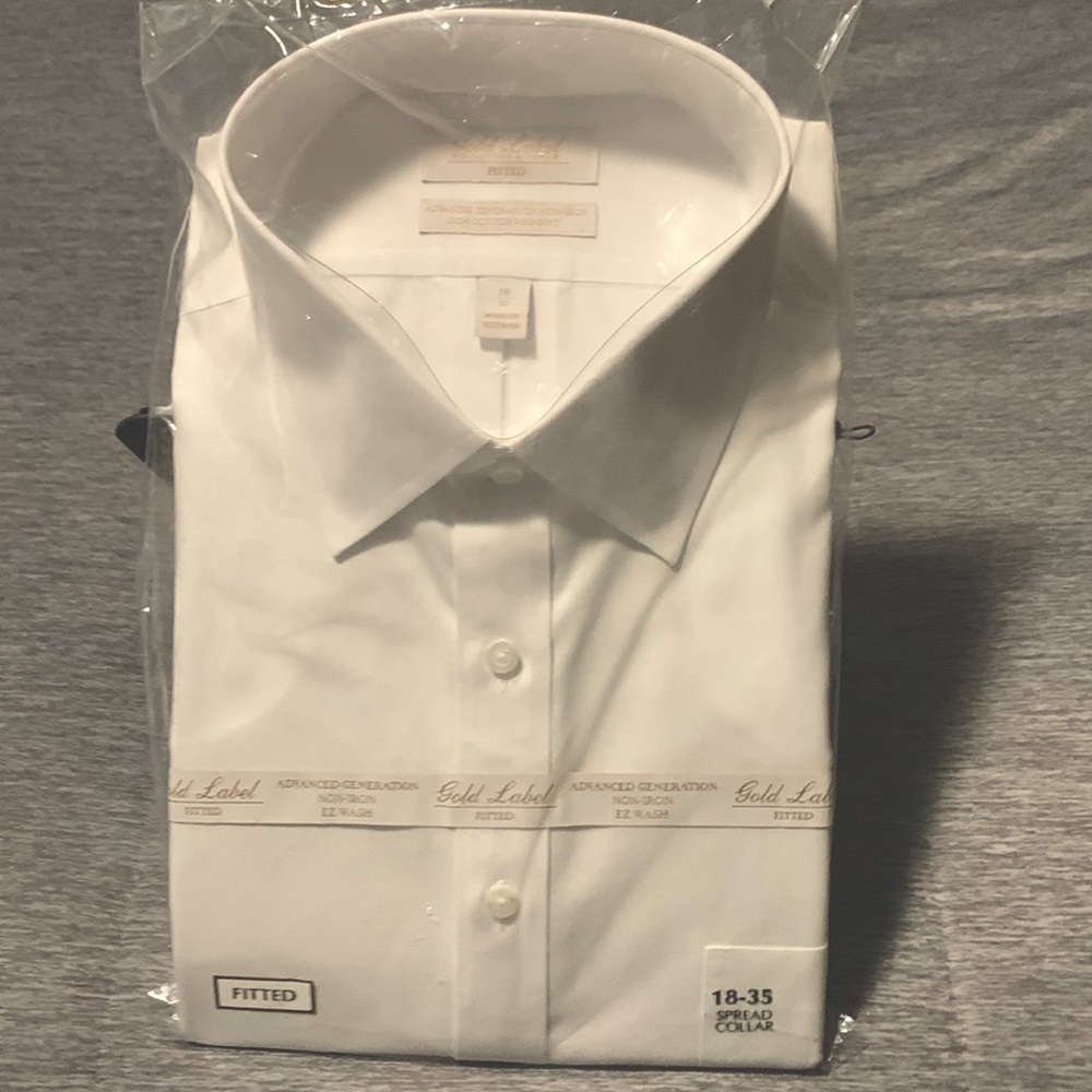 Men’s Fitted Dress Shirt NWT